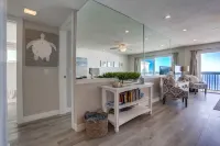 Beachfront Family Dream! On the strand in Oceanside - Pet friendly!