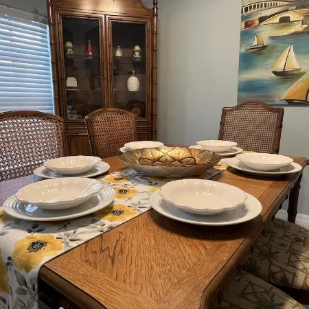 Spacious House near Downtown Deland