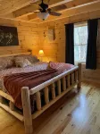 Beautiful New Cabin on the Broad River, 3 miles from Lake Lure, NC