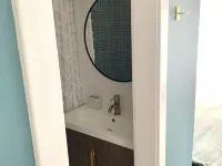 Cozy Carriage House in Downtown Forest City! Hotels in Cool Spring