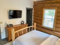 Spacious Comfortable Cabin