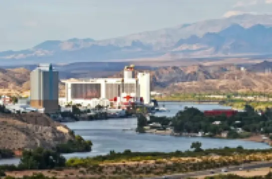 Bring Your Water Toys and Your Gamblin' Money 布爾黑特市住宿飯店