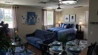 Elegant Studio Apt. House Near Emanuel Hospital