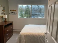 New:  Modern Comfort Meets Historic Charm in Alaskan Railroad House Hotel in zona Alaskazoo