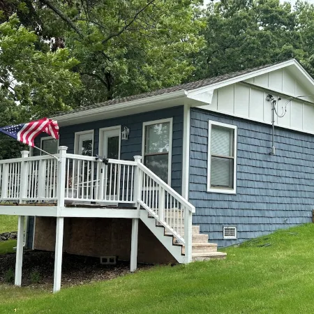 Waterfront with Private dock w/ amazing views, fire pit and pet friendly!