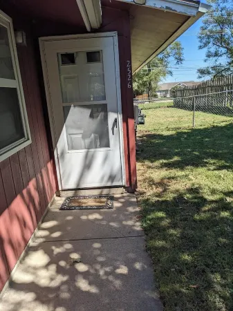 Cozy Duplex near K-State Отели в г. Манхэттен