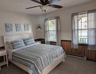 Lakefront Home with Saltwater Pool, Hot Tub, Firepit, Kayaks.  Pet Friendly