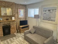 Apartment near the beach with private parking and pet friendly