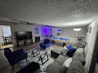 Hidden Gem - 3BD, 2FB w/Jacuzzi + Pool Table