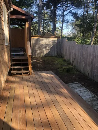 Gorgeous Oak & Cedar House 1/2 Block from Manzanita Beach!