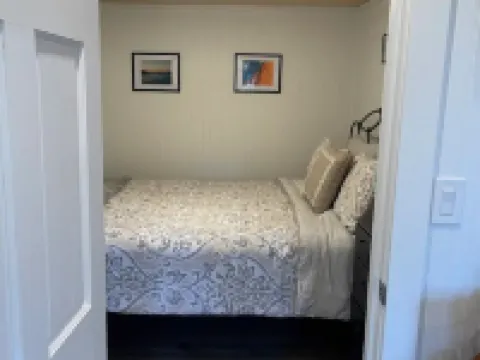 MaineStay Cottage #2 Bangor/Hampden close to town 漢普登酒店