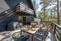 Elegant A-Frame w/ Hot Tub Views! Close to town, skiing, & hiking!