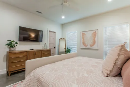 The Sterling House: Brand New Home Steps from Magnolia