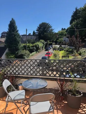 Malvern Wells Apartment with Lovely Balcony Views