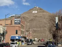 Tenderfoot Loft - Downtown - Inside Historic Palace Hotel