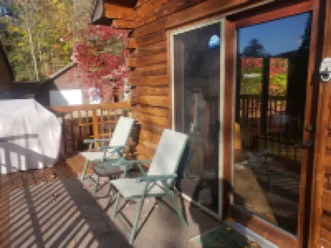 Welcome to Northaven! Family-friendly lakefront cabin in the White Mountains!