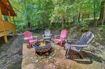 Mountain Top Retreat - Secluded Mountain Cabin Close to North Carolina!