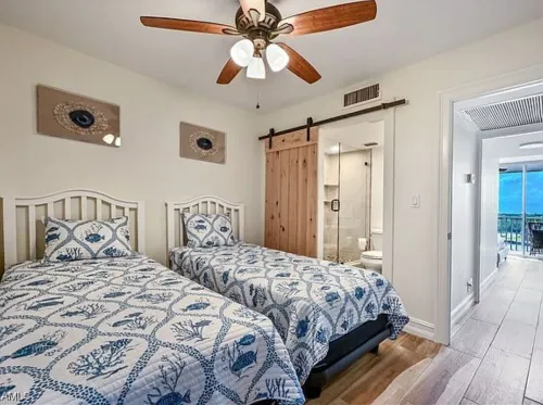 5 Minutes walking to white sand beach.