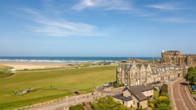 Swilken View, 5 Star Selfcatering House Overlooking the Old Course in St Andrews