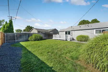 Modern, Sleek, Comfortable & Pet Friendly!