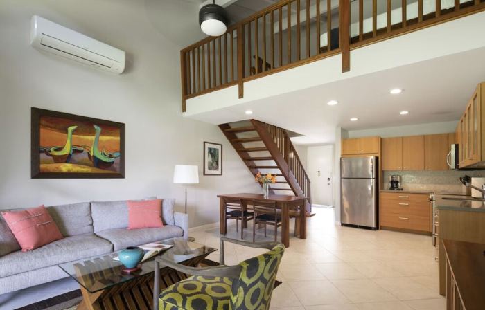Modern, Designer Owned 2BD+2BA w/ Loft @ Turtle Bay, AC in every room
