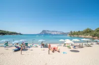 Sea Shell Cottage by the Sea at Capo Coda Cavallo San Teodoro - 4-Star