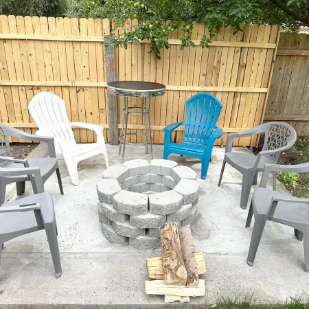 MicStay.Music House.Sleeps 9+.Private hot tub.Family Fun