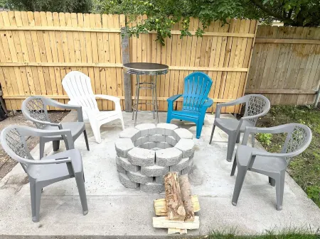 MicStay.Music House.Sleeps 9+.Private hot tub.Family Fun