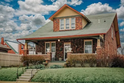 Vitality Retreat - 1 block from DT/riverfront/shops/bars