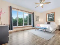 The Blue Llama | Pets OK | Llama Loft | Fire Pit | Fenced Yard | Off Nelson 151 Hotels in Rockfish