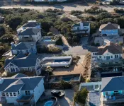 5 Star-2 Min Walk to the Beach-Ocean View-Heated Pool-Hottub-Modern