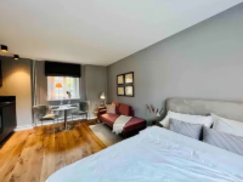 Premium Apartment an der Stadtmauer im OG