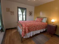 FarmHouse on the Creek near Parks & Winery Hotele w: Bandera County