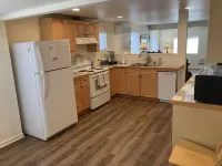 Home in Springfield with large yard and driveway