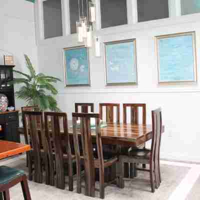 Treat yourself to Luxury Dining/Meeting Rooms