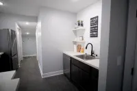 Grand Rapid's 2bedroom apartment, just a quick 3-min drive to DeVos Perform Hall