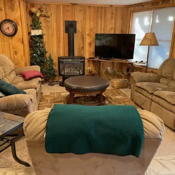 Peak Out Haven Cabin near Terry Peak Ski Lodge