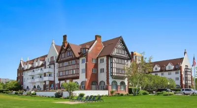Montauk Manor -1 BR 925 sq. ft. loft in resort overlooking Block Island Sound