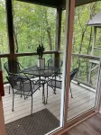 Renovated Boone Deluxe Cottage with 2 bed 2 bath, sleeps 6 max, pet friendly