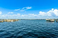Intracoastal 2-bedroom condo near downtown West Palm Beach