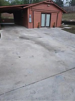 Cozy Cottage Secure Private Parking & Patio, & Easy Access to Atlanta Airport