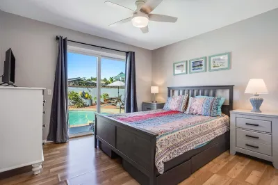 Relax at this Family Home w/ Solar heated Pool & Game Room. Close to everything! Hotels near Tierra Santa Shopping Center