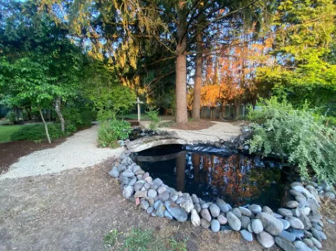 3 bedroom & 1 bath home, close to everything in Eugene