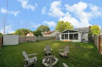 Charming Ranch 3BR W/ Hot Tub and Ping Pong Table Smokey Run Center 주변 호텔