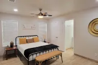 Clean and Neat. Full home Hotels in Garland