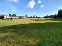 Spacious bungalow with large garden in middle of a medieval village Hotels in Long Melford