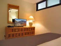 Whale Watching from Your Lanai—Beautiful Oceanfront Escape! No Resort Fee! Отели рядом с достопримечательностью «Залив Хонолуа»