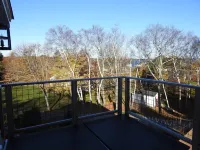 Great location on Bailey Island Hotels in Harpswell