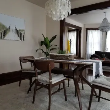 Spacious 2 Bedroom apartment close to Yale Bowl