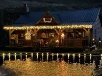 Fantastic "Black Bear Cabin" In Lynn Valley